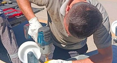 Sinop'ta hasarlı çöp konteynerlerine yerinde onarım