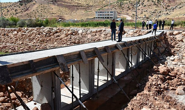 Şırnak Milletvekili Tatar, selin vurduğu Kasrik'te dere ıslahı çalışmalarını inceledi