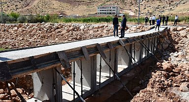 Şırnak Milletvekili Tatar, selin vurduğu Kasrik'te dere ıslahı çalışmalarını inceledi