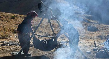 Şırnak'ın yaylalarında organik tereyağ