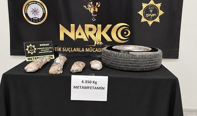 Şırnak'ta stepneye gizlenmiş 4 kilo metamfetamin ele geçirildi