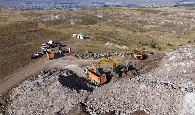 Sivas Belediyesi Çerçideresi Bazalt Taş Ocağı'nı üretime aldı