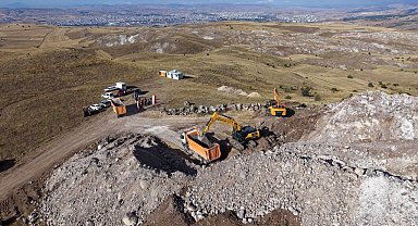 Sivas Belediyesi yeni taş ocağı açıldı, ilk sevkiyat gerçekleştirildi
