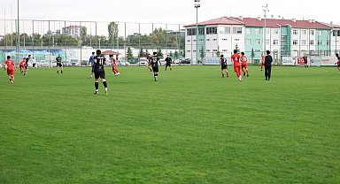 Sivas'ta Filistinli öğrencilerle dostluk maçı