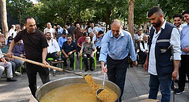 Siverek'te unutulmaya yüz tutmuş bulgur kaynatma geleneği yaşatıldı