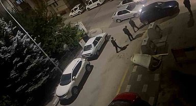 Sokak ortasında bıçak ile saldırmaya çalıştı