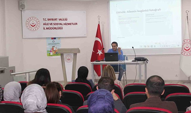 Sosyal hizmet personeline aile çalışmaları konusunda eğitim verildi