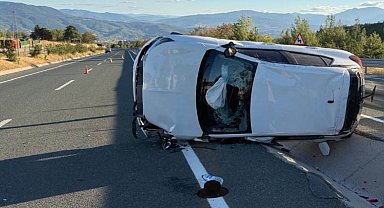 Su kanalına girerek takla atan otomobilin sürücüsü yaralandı