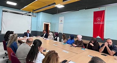 Talas Gençlik Merkezi'nde faaliyet değerlendirme toplantısı yapıldı