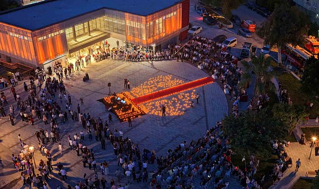 Tarsus'ta açık hava sineması Atatürk filmiyle başlıyor