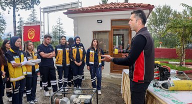 Taşköprü'de İtfaiyeciler Haftası öğrencilerle kutlandı