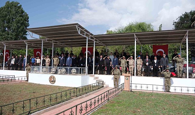 Tatvan'da 'Sancak ve Komuta Devir Teslim Töreni' gerçekleştirildi