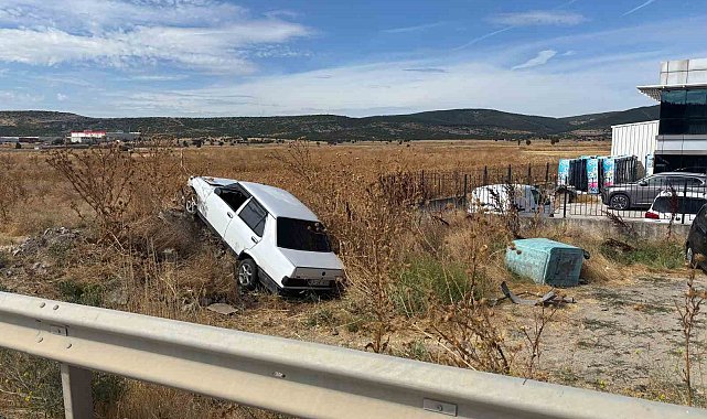 Tavşanlı'da otomobil yoldan çıktı: 1 yaralı