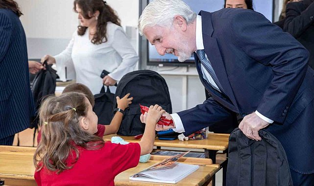 TEI'den Mahmudiye'ye kırtasiye desteği