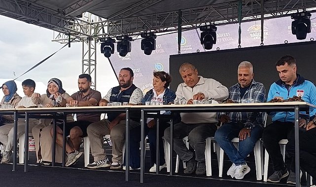 Tekirdağ'da köfteyi en hızlı yiyen altını kaptı