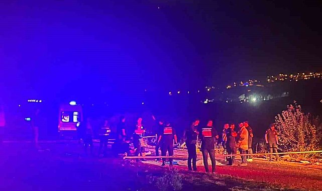 Ters şeride giren alkollü tır sürücüsü motosiklete çarptı: 2 ölü, 1 yaralı