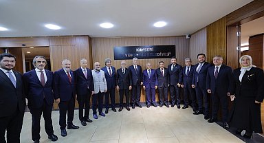 Ticaret Bakanı Bolat'tan Kayseri Büyükşehir'e ziyaret
