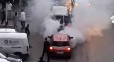 Trafiği tehlikeye atarak lastik yakan sürücüye ceza