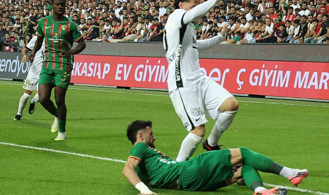 Trendyol Süper Lig: Amed Sportif Faaliyetler: 3 - Beşiktaş: 2