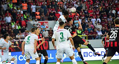 Trendyol Süper Lig: Çorum FK: 1 - Corendon Alanyaspor: 2