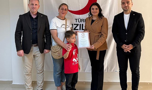 Tunceli'de kan bağışçılarına madalya takdim edildi