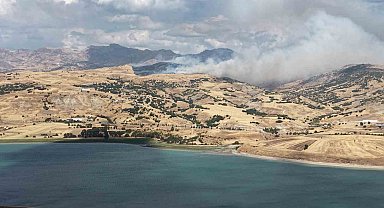 Tunceli'de kırsal alan yangını: Müdahale sürüyor