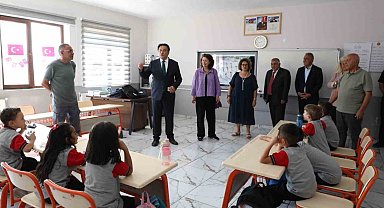 Tunceli'de öğrencilere 500 paket kırtasiye desteği