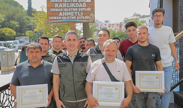 Turgutlu'daki yangın kahramanlarına teşekkür plaketi