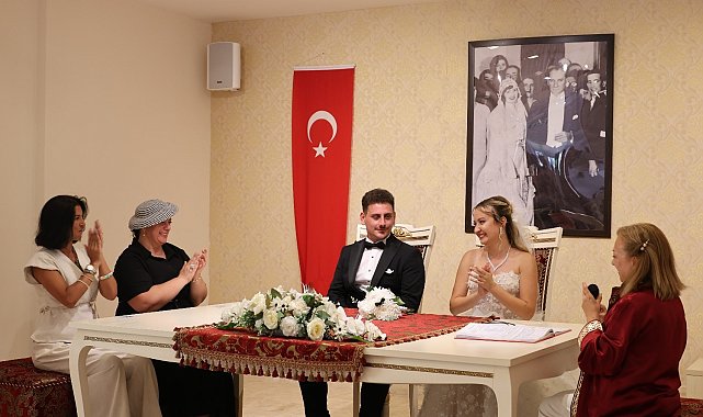Turgutreis'te nikah hizmetlerine yoğun ilgi