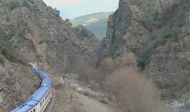 Turistik Karaelmas Ekspresi yeniden raylarla buluşuyor