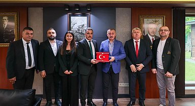 Türk Eğitim-Sen'den üniversitelerin ulaşım ve sosyal alan sorunları için Kocaeli Büyükşehir'e ziyaret
