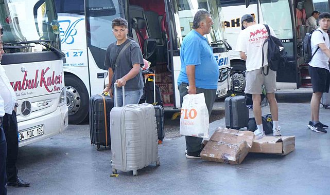 Üniversite için Antalya'ya geldiler, yurtlarına kadar eşlik edildi