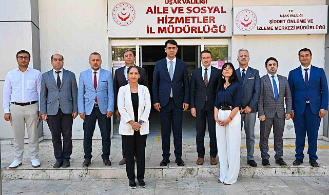 Uşak'ta sosyal hizmet çalışmaları değerlendirildi