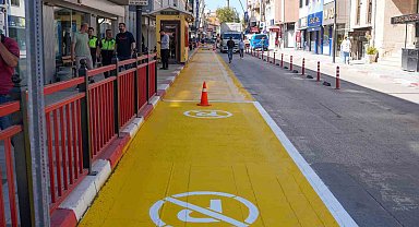 Uşak'ta yol çizgileri yenileniyor