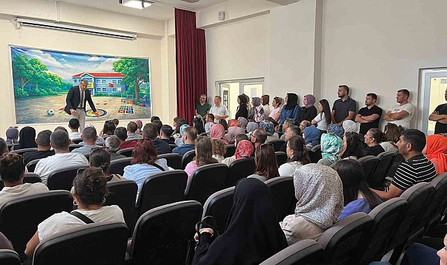 Uyum sürecinde sıraları bu kez öğrenciler değil veliler doldurdu