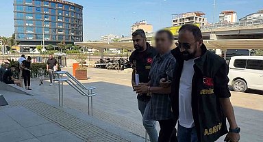 Üzerine çöp poşeti geçirip otomobil kundaklayan şüpheli tutuklandı