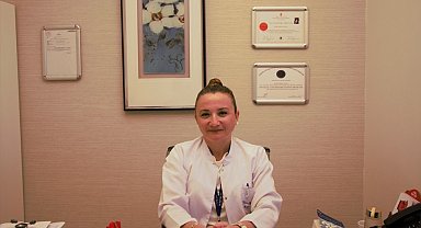 Uzmandan masa başı çalışanlara uyarı: "Omurganız için 15 dakikada bir hareket edin"