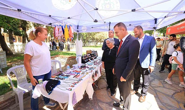 Vali Akbıyık, Mor Pazar'ı ziyaret etti