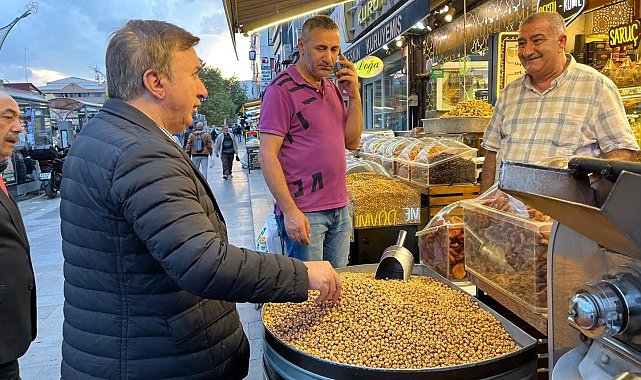 Vali Aydoğdu vatandaş ve esnafla bir araya geldi