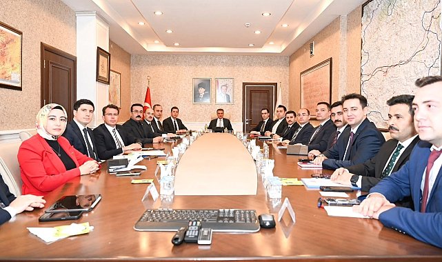 Vali Baruş'tan "Kamu hizmetlerinin etkin, hızlı ve vatandaş odaklı" vurgusu