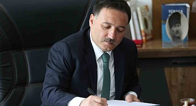 Vali Çiçek: "Gazilerimiz; vatan sevgisinin, cesaretin ve fedakârlığın en anlamlı timsalleri, milletimizin gurur ve onur abideleridir"