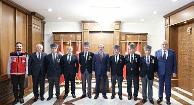 Vali Tavlı: "Türk milleti, mazisi şan ve şerefle dolu 'gazi' bir millettir"