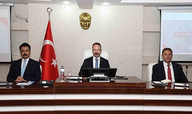Vali Yamlı Başkanlığında, Eğitim kurumu müdürleri toplantısı düzenlendi