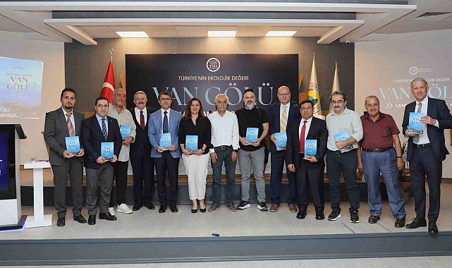 Van TSO tarafından Van Gölü'nün kimliği çıkarıldı
