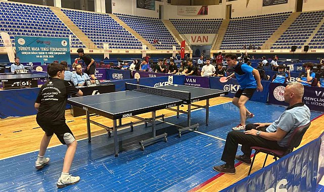 Van'da 20 ilin katılımıyla masa tenisi heyecanı