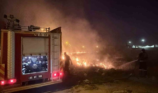 Van'da örtü üstü yangını