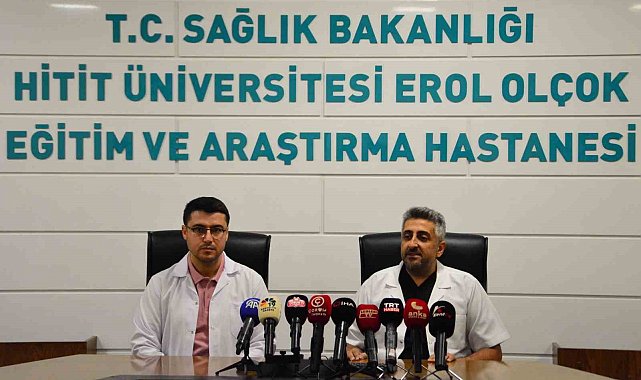 Vatandaşın boğazından çıkan canlı sülük doktorları bile şaşırttı: "İlk defa gördüm"