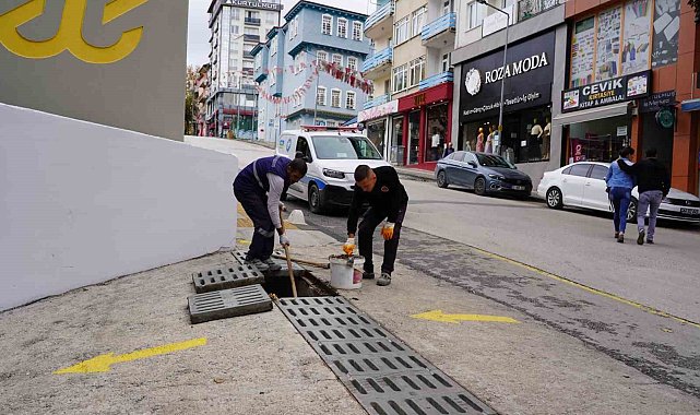 Yağışlar öncesinde mazgallarda temizlik çalışması yapıldı
