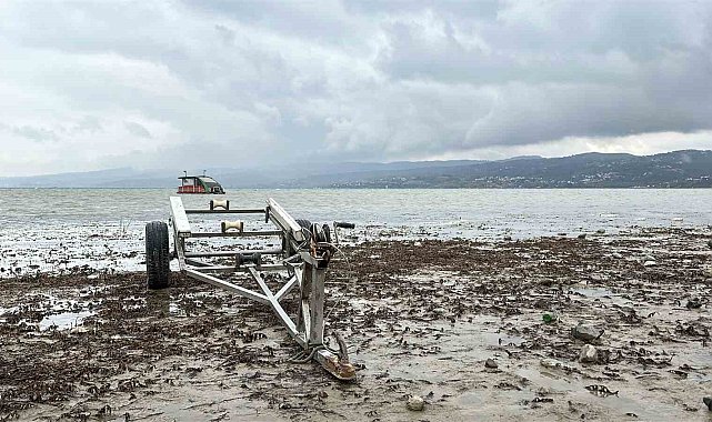 Yağışlara rağmen Sapanca Gölü'ndeki su seviyesi kritik eşikte