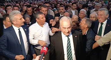 Yeni Parti Genel Başkanı Özel'in söylediklerinden çok yaptığı hareketler ve girdiği diyaloglar ses getirdi
